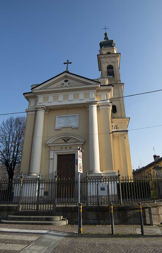 casalgrasso-santuario-della-madonnina-vert