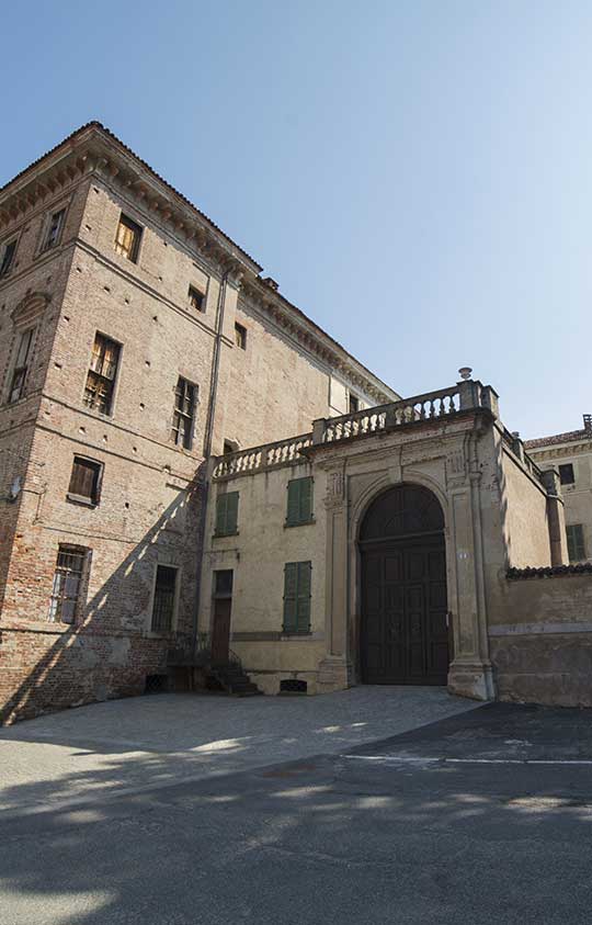 scarnafigi-castello-verticale