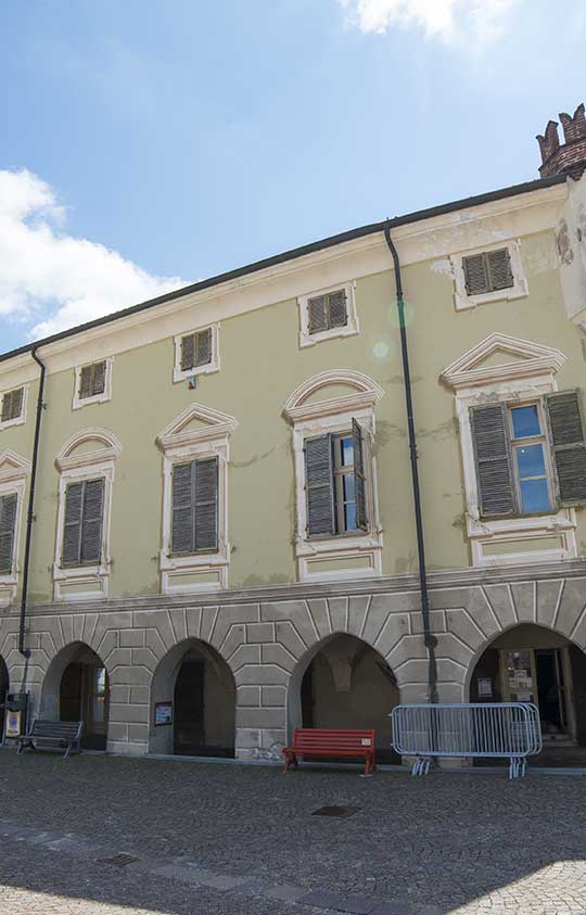villafalletto-palazzo-maggiori-verticale